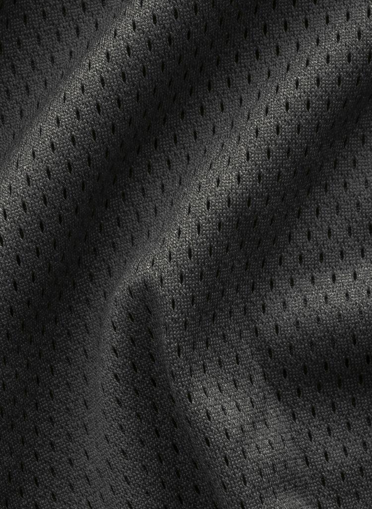 T-shirt Lytefit homme noir - Gros plan sur la texture du tissu technique respirant
