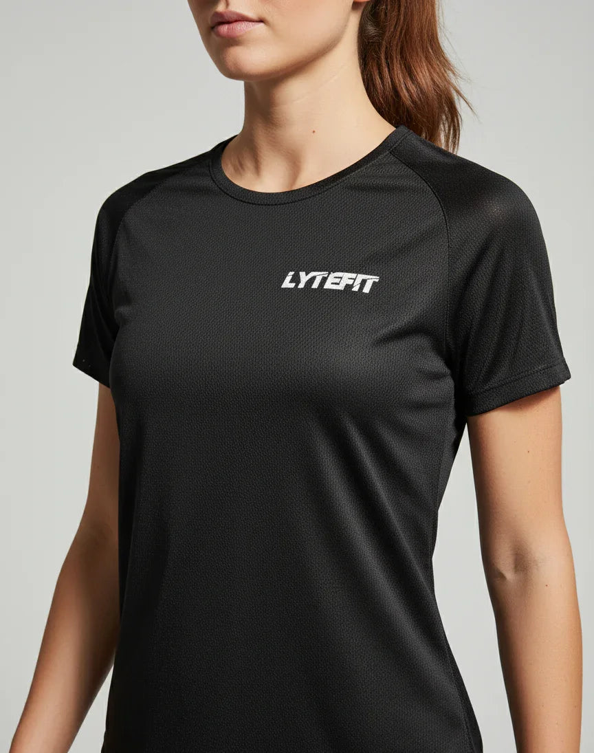 T-shirt technique Lytefit femme noir - Vue de face - Coupe ajustée fitness et sport